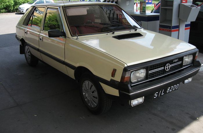 Polonez автомобиль