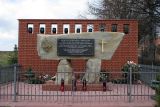 Памятник на месте убийства семьи Ульмов