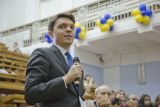 Вёл олимпиаду консул республики Польша по делам Полонии Рафал Косиба